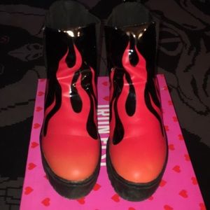 Iron Fist Fire Sign Heavy Sole Boots